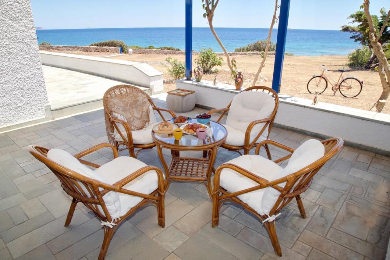 Aroura Homes 4Br Beachfront Villa Spetses Town Exterior photo