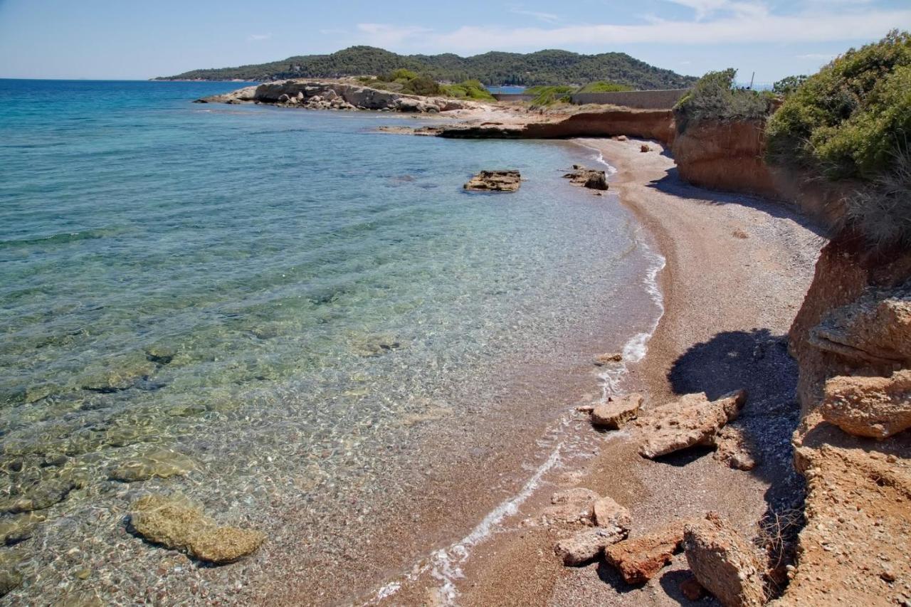 Aroura Homes 4Br Beachfront Villa Spetses Town Exterior photo