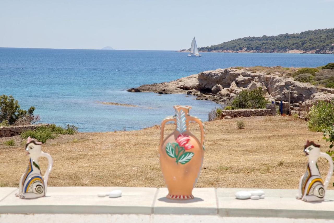 Aroura Homes 4Br Beachfront Villa Spetses Town Exterior photo