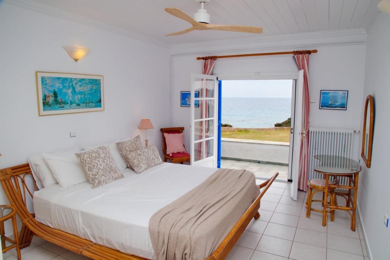 Aroura Homes 4Br Beachfront Villa Spetses Town Exterior photo