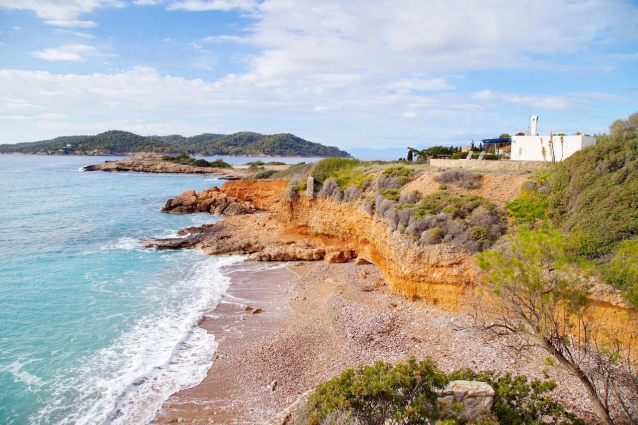 Aroura Homes 4Br Beachfront Villa Spetses Town Exterior photo