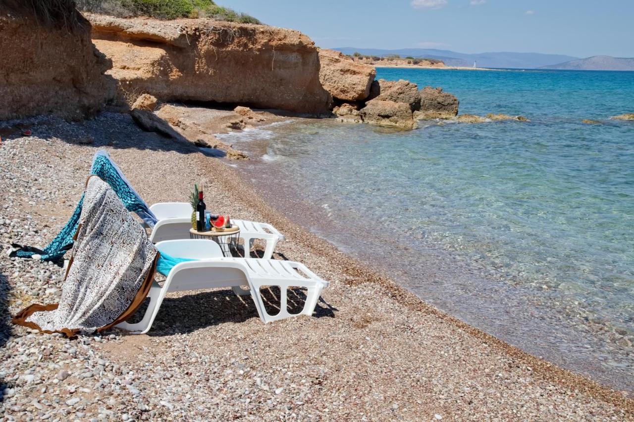 Aroura Homes 4Br Beachfront Villa Spetses Town Exterior photo