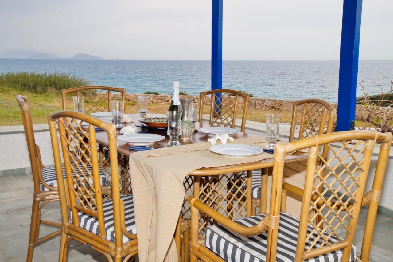 Aroura Homes 4Br Beachfront Villa Spetses Town Exterior photo