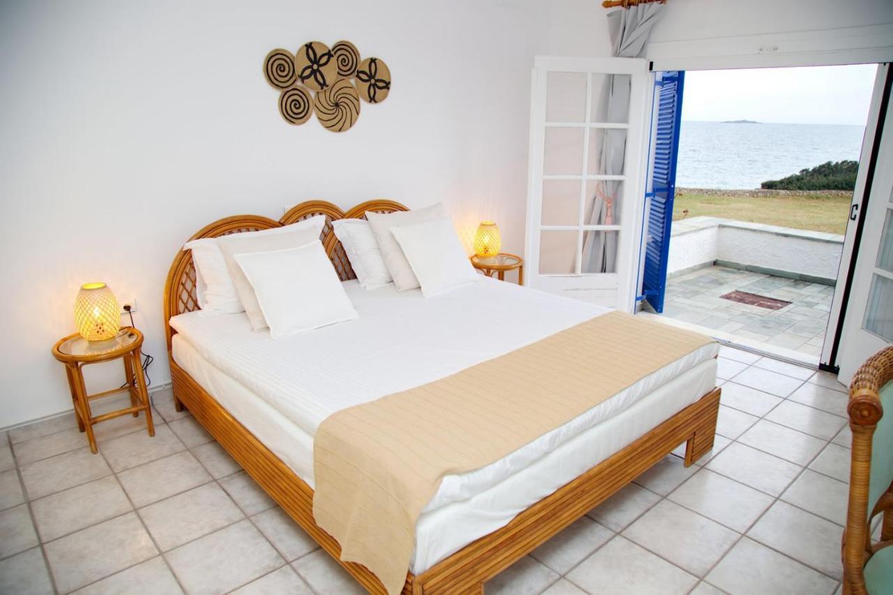 Aroura Homes 4Br Beachfront Villa Spetses Town Exterior photo