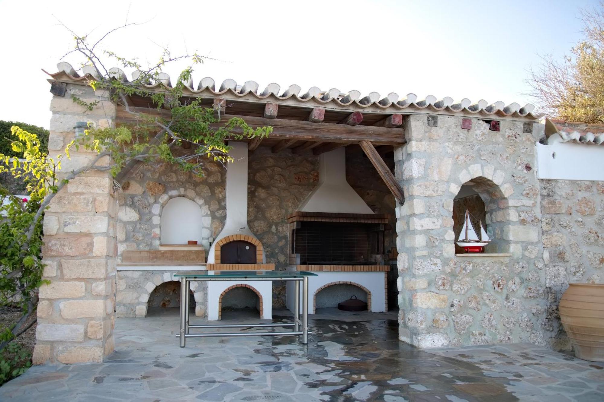 Aroura Homes 4Br Beachfront Villa Spetses Town Exterior photo